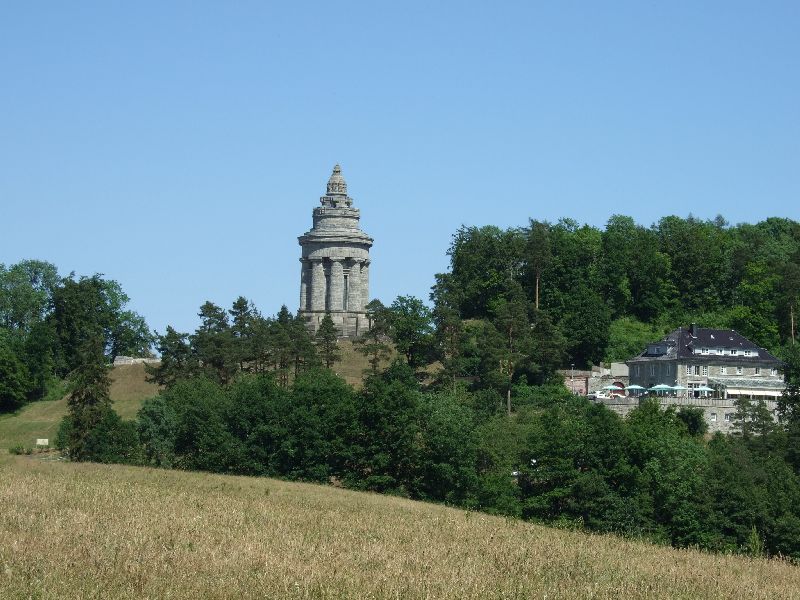 2011- 016.jpg